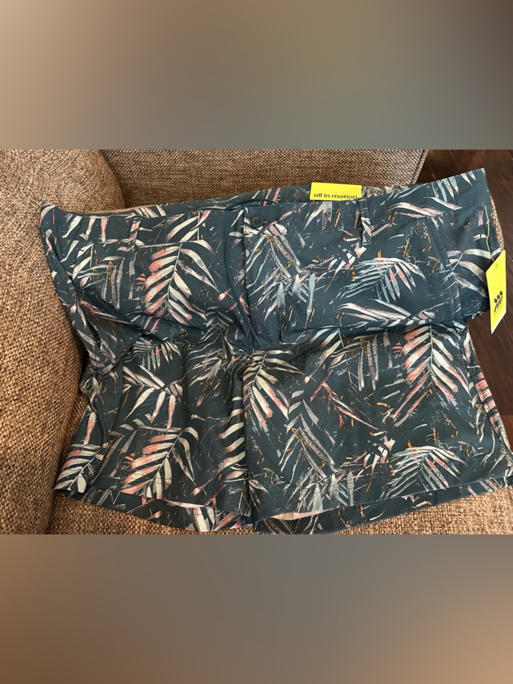 Tropical Leaf Print men’s swim trunks/hybrid shorts in Teal and Coral - Picture 5 of 6
